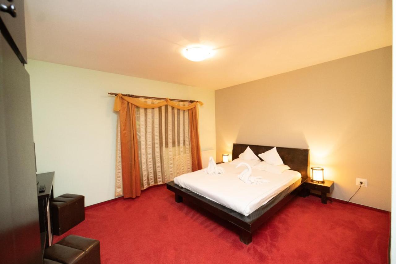Casa Frent Hotel Predeal Ngoại thất bức ảnh